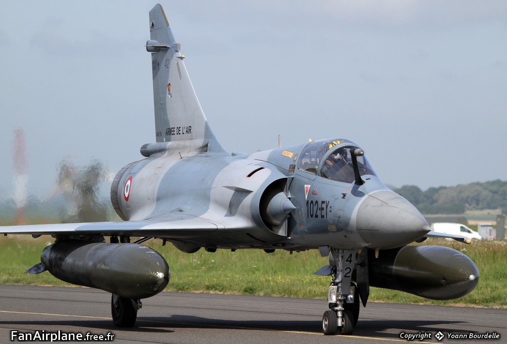 Dassault Mirage 2000-5F - 42 / 102-EY