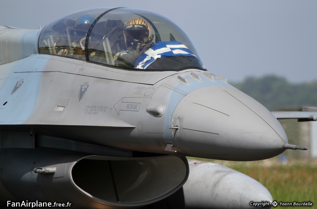 Lockheed Martin F-16DJ Fighting Falcon - 021