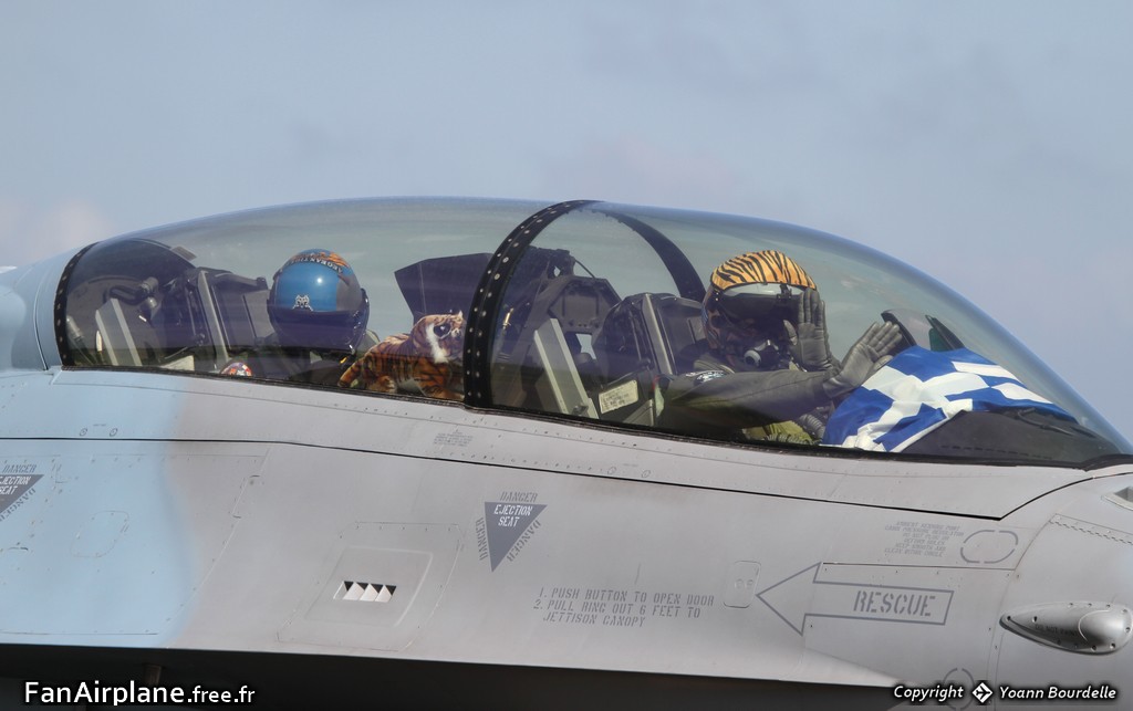 Lockheed Martin F-16DJ Fighting Falcon - 021
