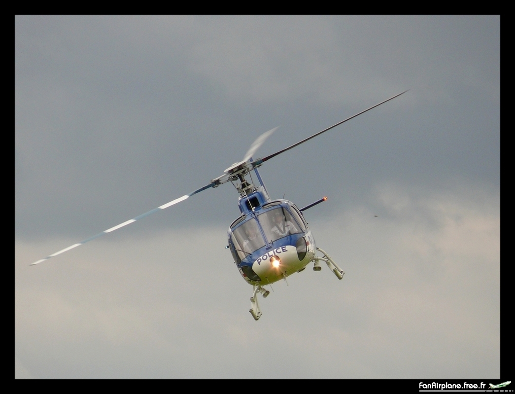 Aerospatiale AS-350B Ecureuil - F-ZBEA