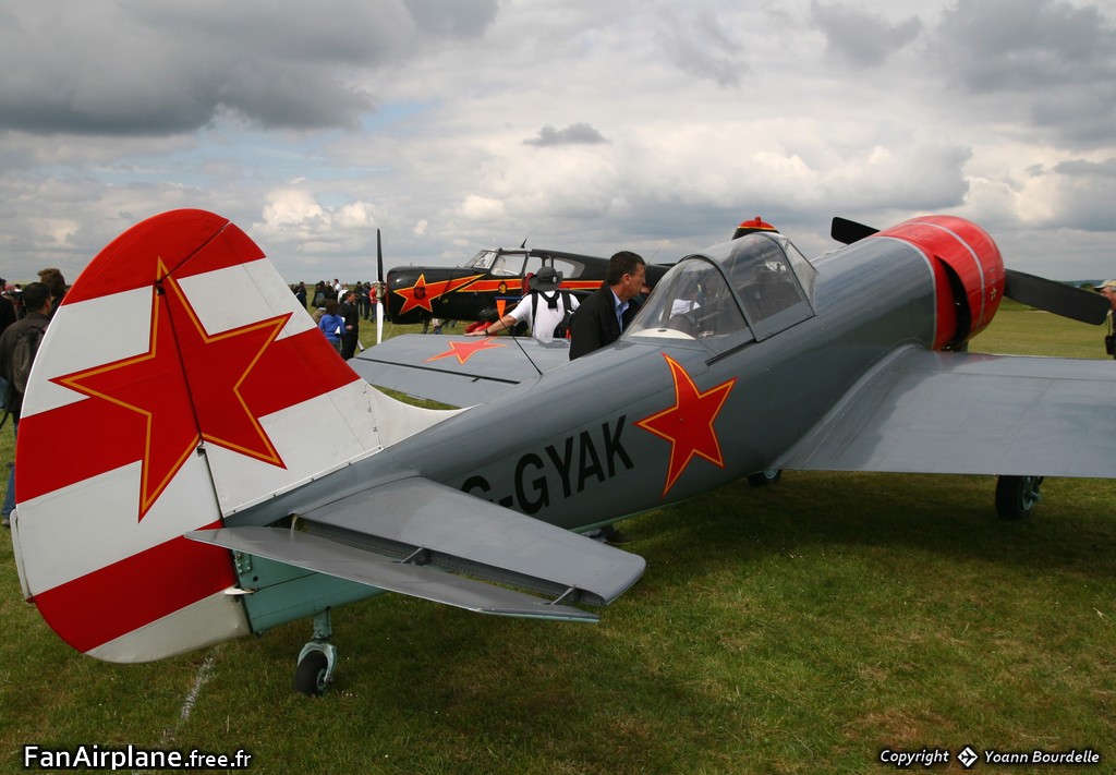Yakovlev Yak-50 - G-GYAK