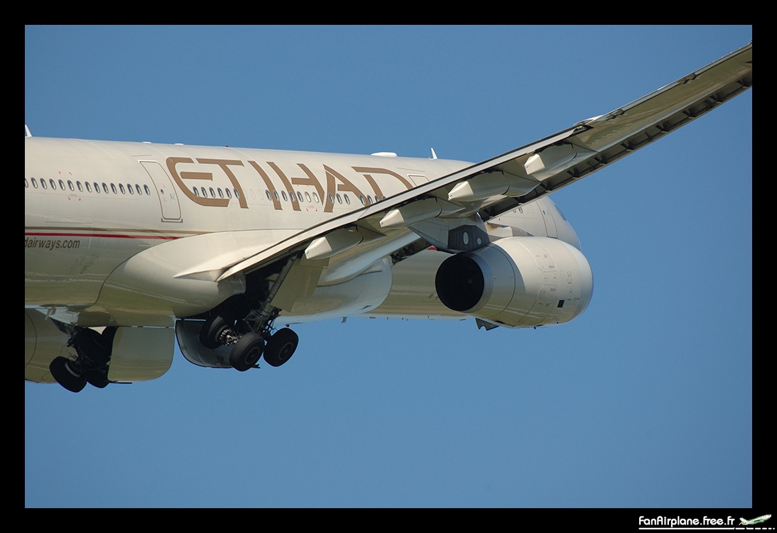 Airbus A330-243 - A6-EYD
