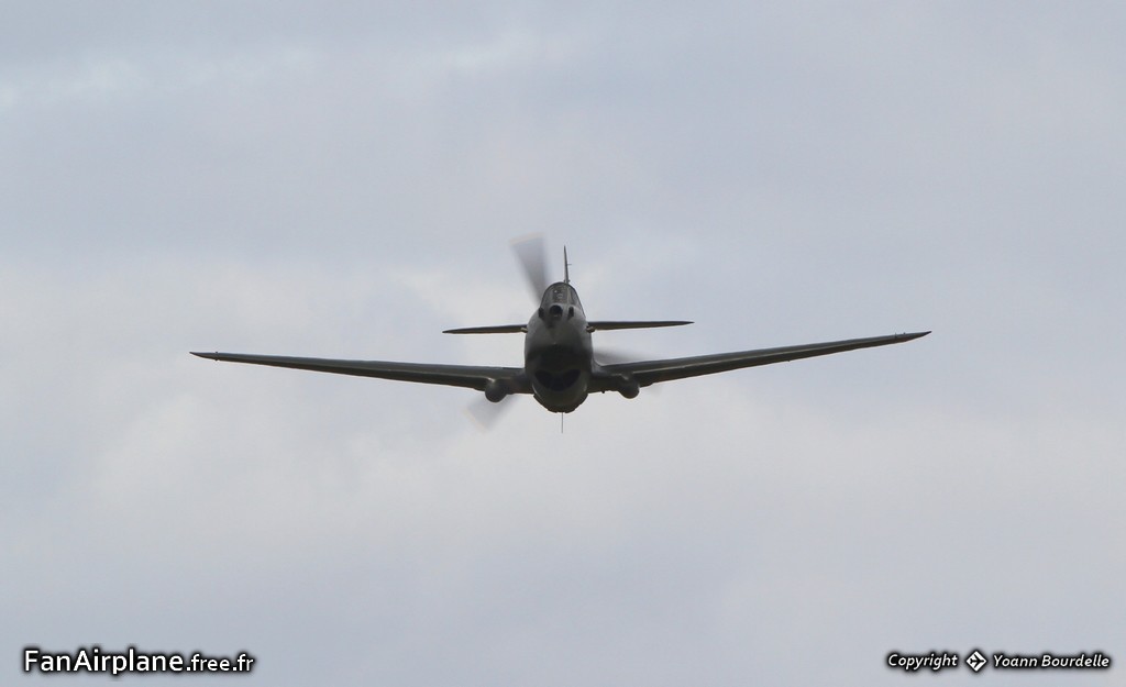 Curtiss P-40B Warhawk - G-CDWH