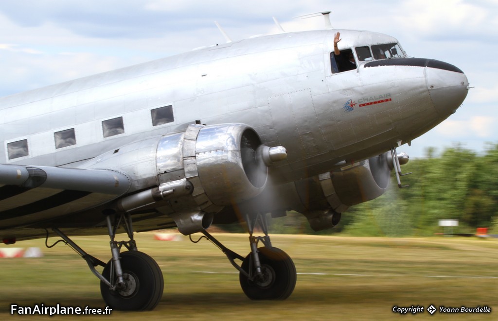 Douglas C-47B Dakota (DC-3A) - F-AZOX