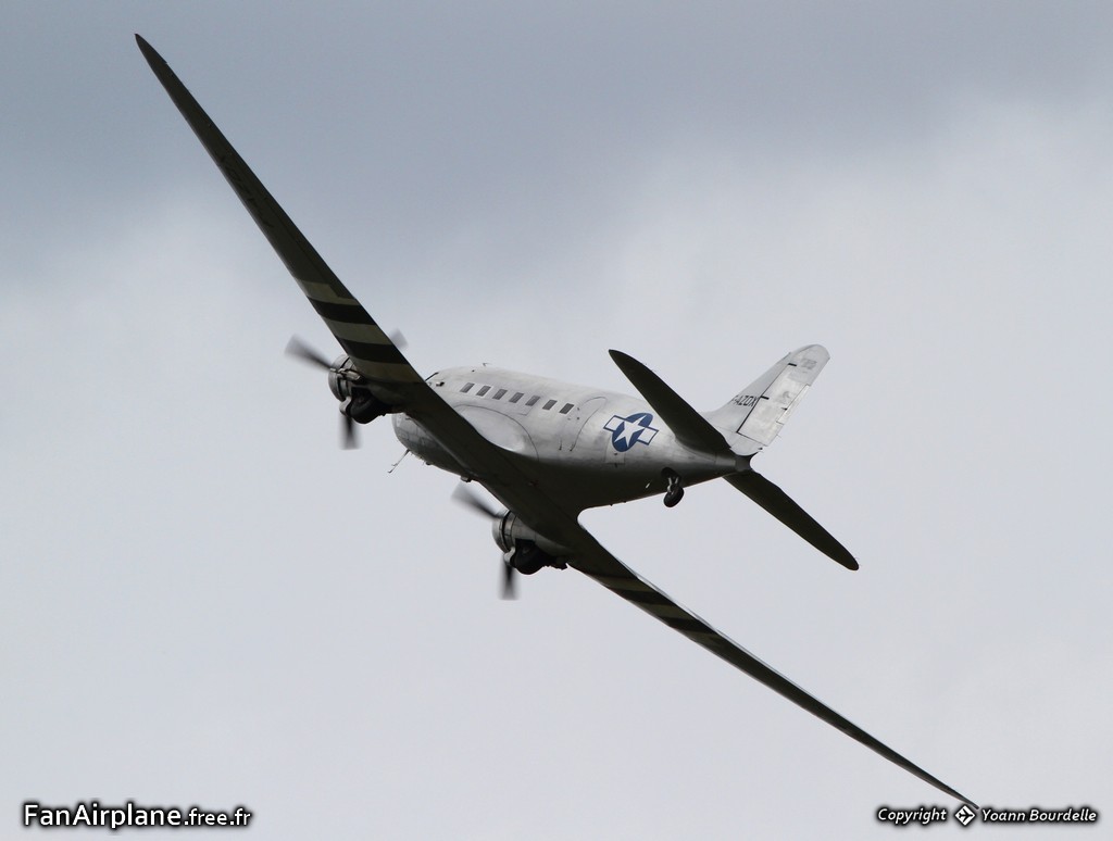 Douglas C-47B Dakota (DC-3A) - F-AZOX