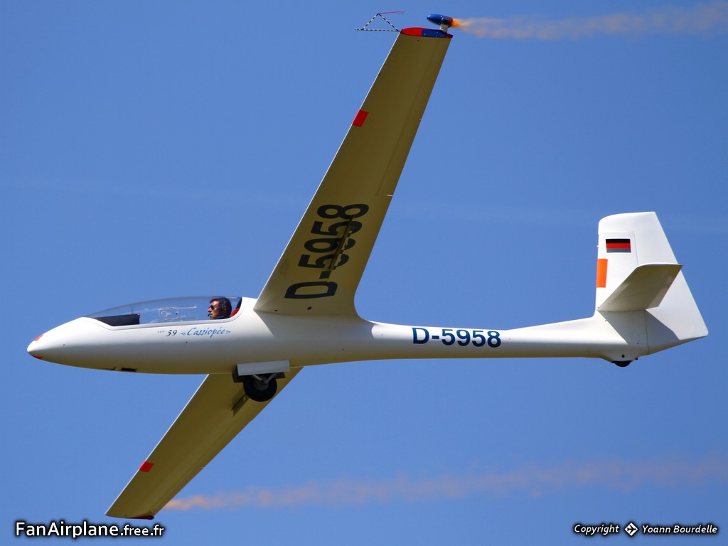 PZL-Bielsko SZD-59 - D-5958