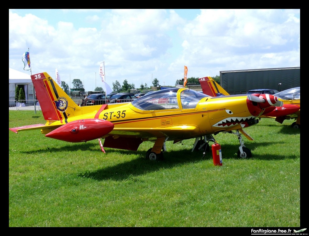 SIAI-Marchetti SF-260MB - ST-35