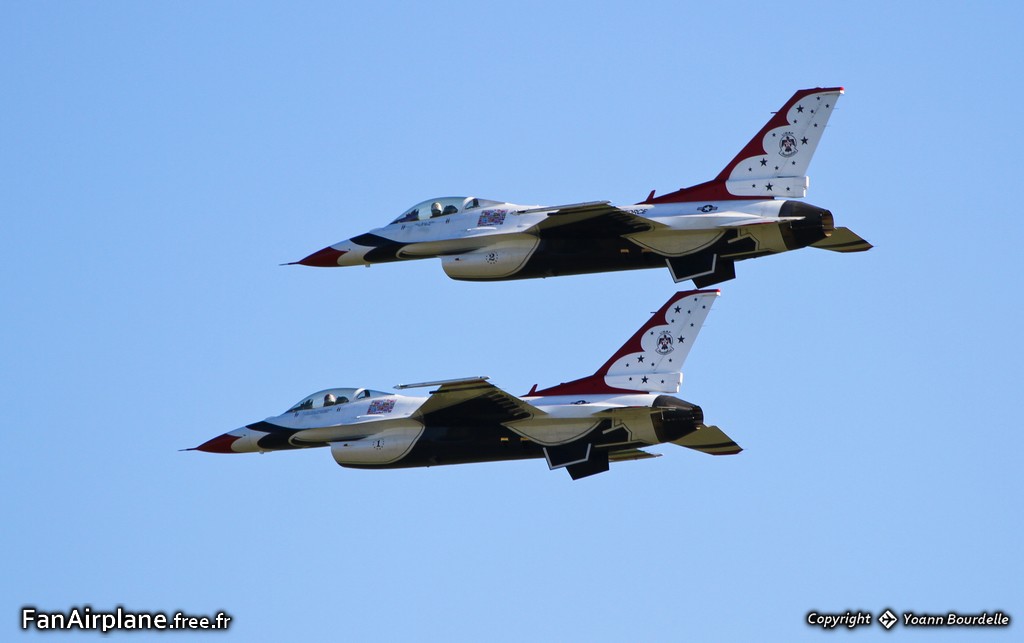 Lockheed F-16CJ Fighting Falcon - 92-3898 / 1