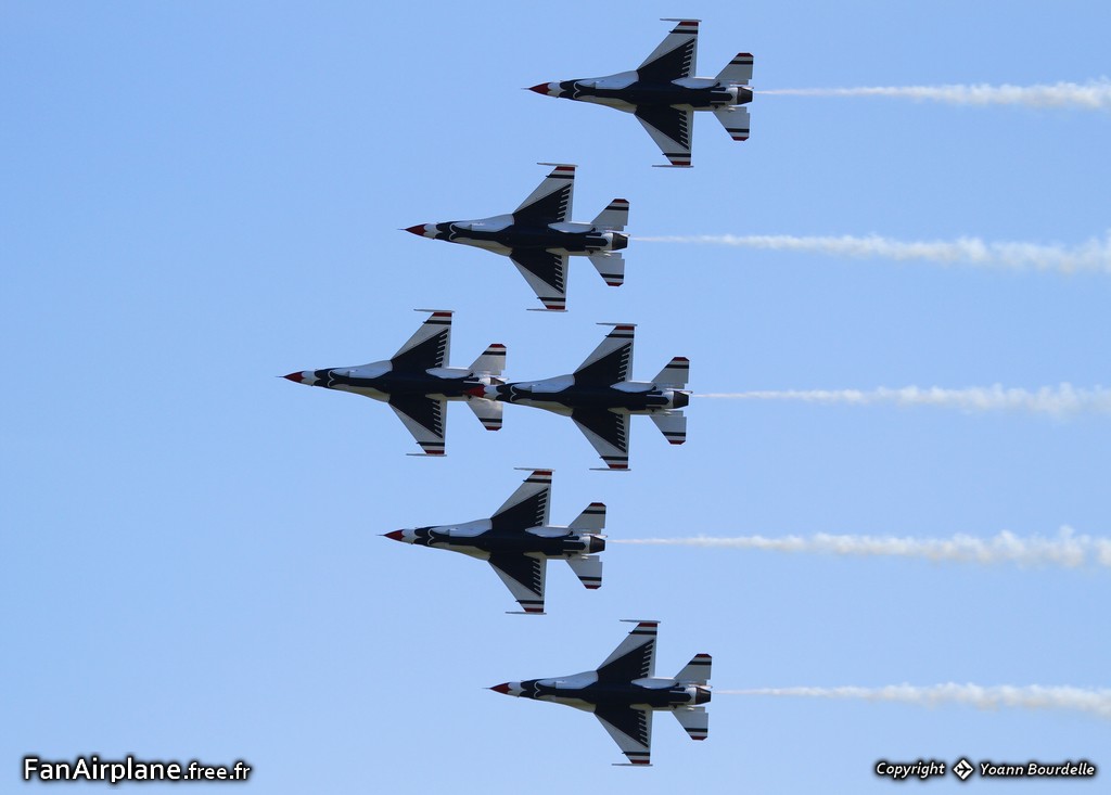 Lockheed F-16CJ Fighting Falcon - 92-3898 / 1