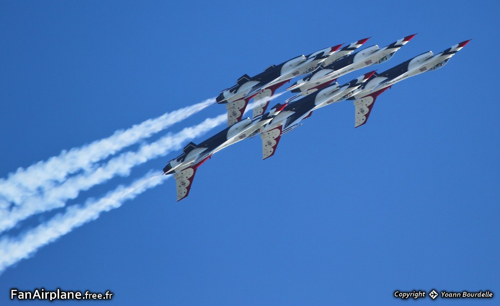 Lockheed F-16CJ Fighting Falcon - 92-3898 / 1
