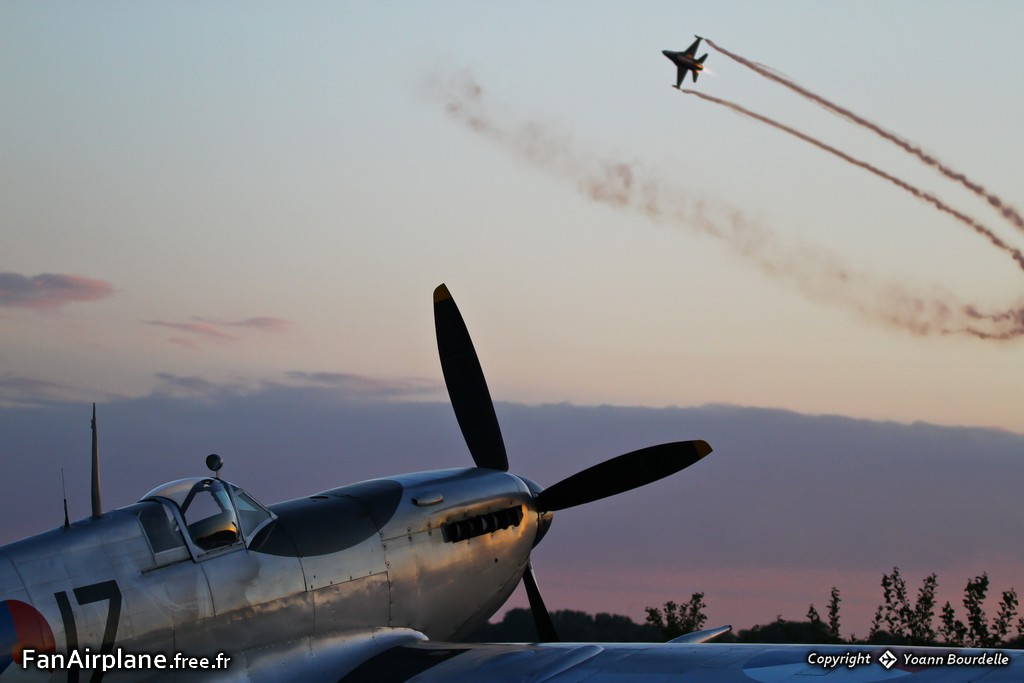Supermarine 361 Spitfire LF9B - PH-OUQ