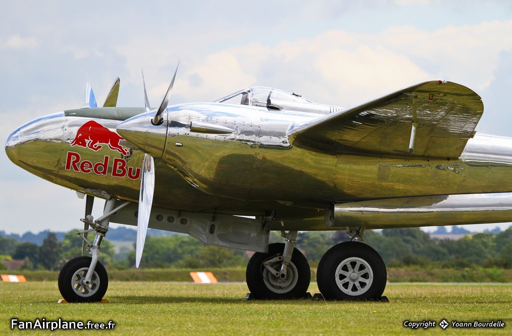 Lockheed P-38L Lightning - N25Y