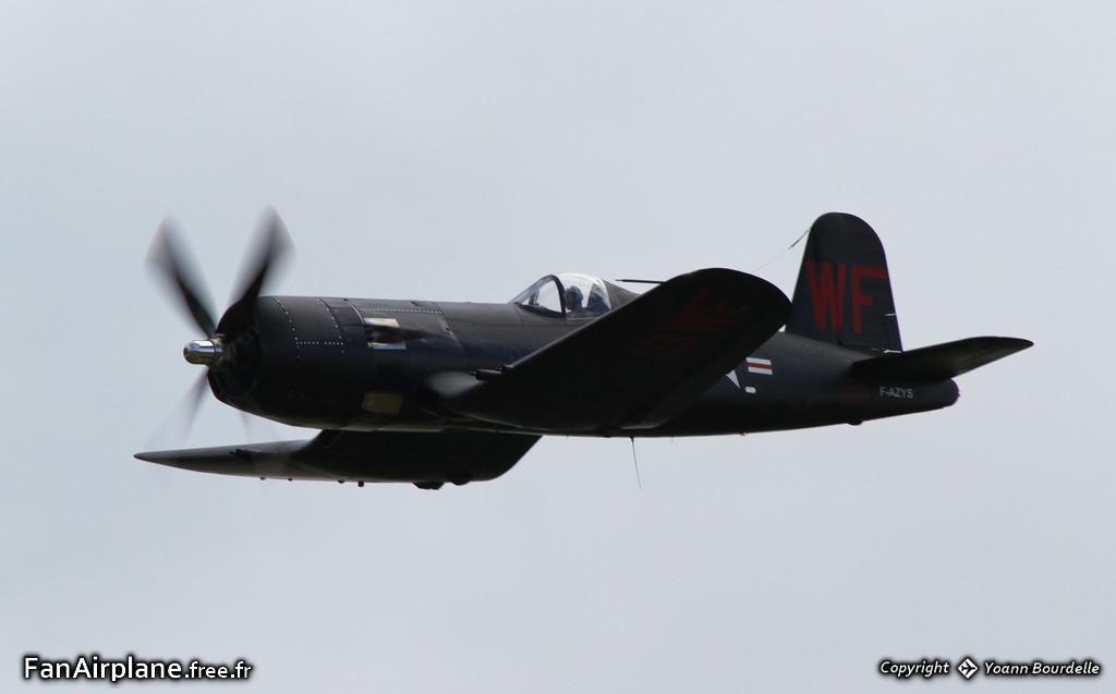 Vought F4U-7 Corsair - F-AZYS