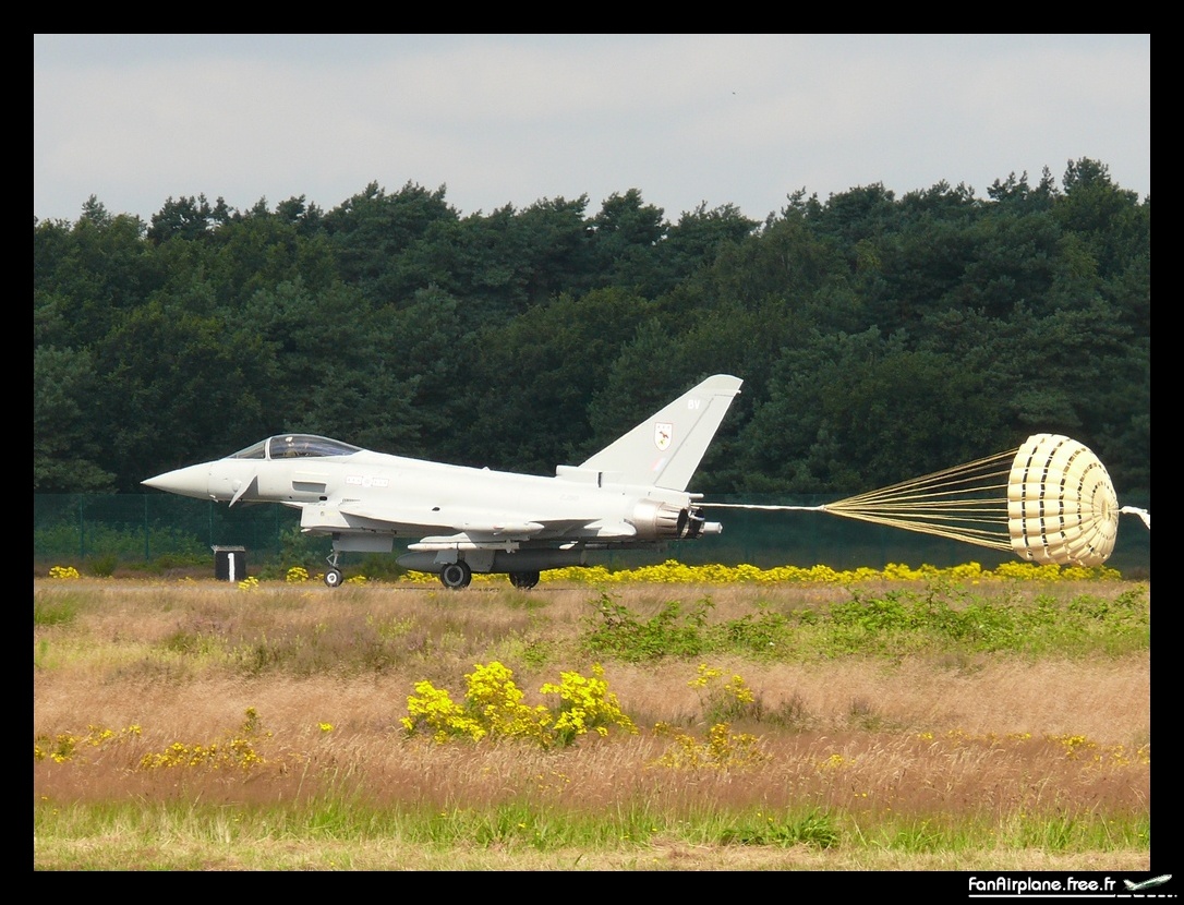 Eurofighter EF-2000 Typhoon F2 - ZJ910 / BV