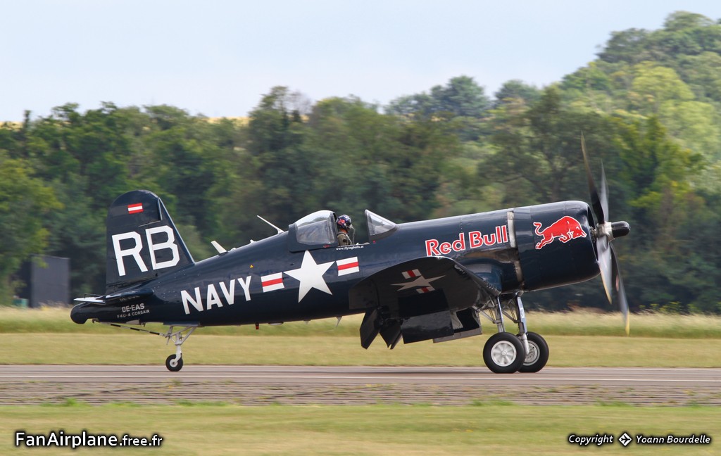 Vought F4U-4 Corsair - OE-EAS