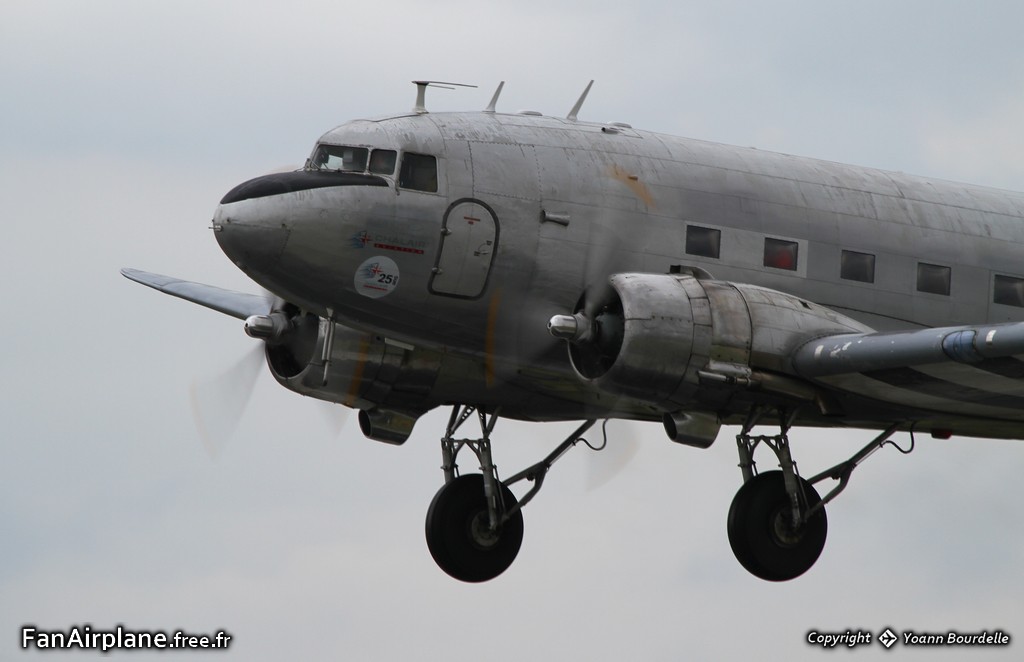 Douglas C-47B Dakota (DC-3A) - F-AZOX