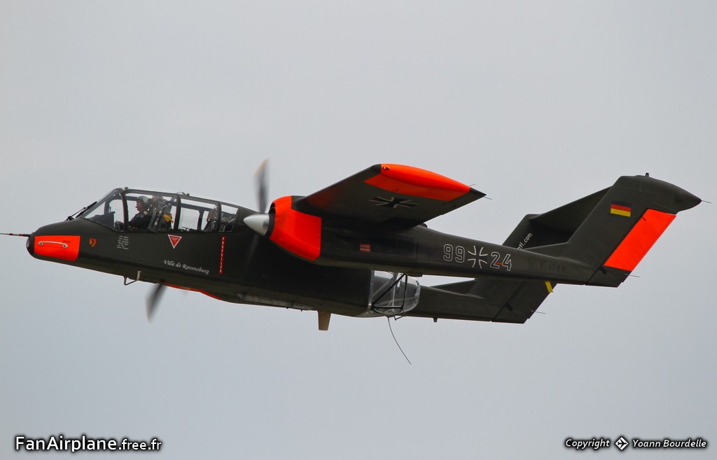 North American Rockwell OV-10B Bronco - F-AZKM