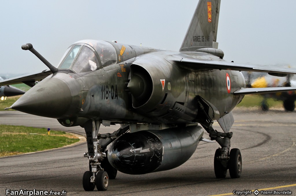 Dassault Mirage F1 CT - 242 / 118-QA