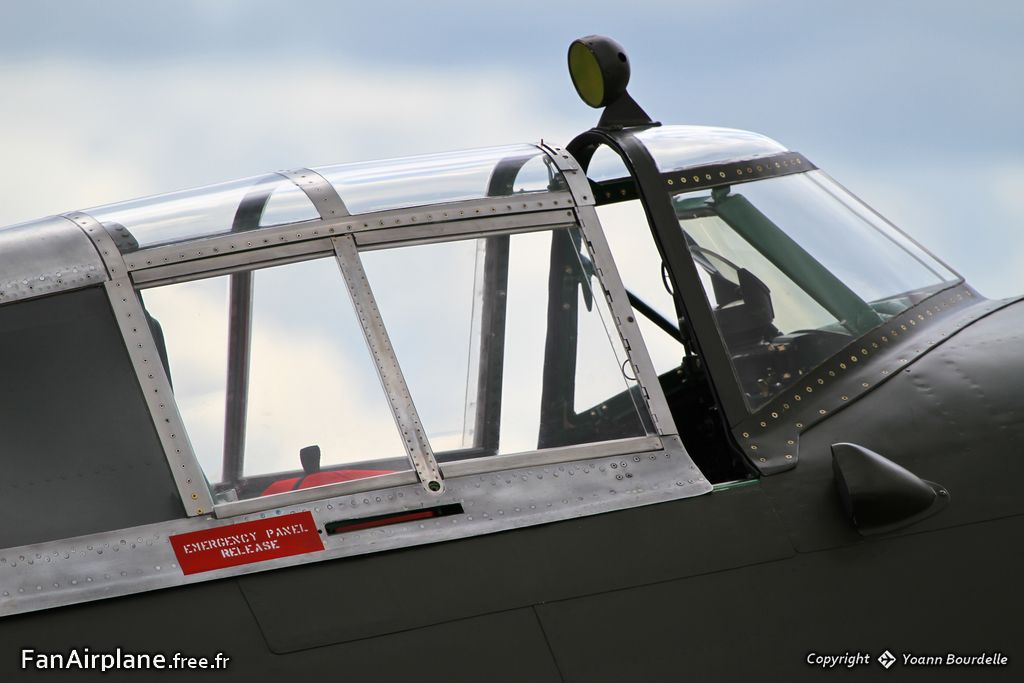 Republic P-47G Thunderbolt - G-CDVX