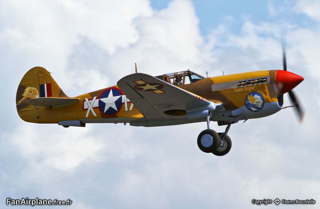 Curtiss P-40F Warhawk - G-CGZP