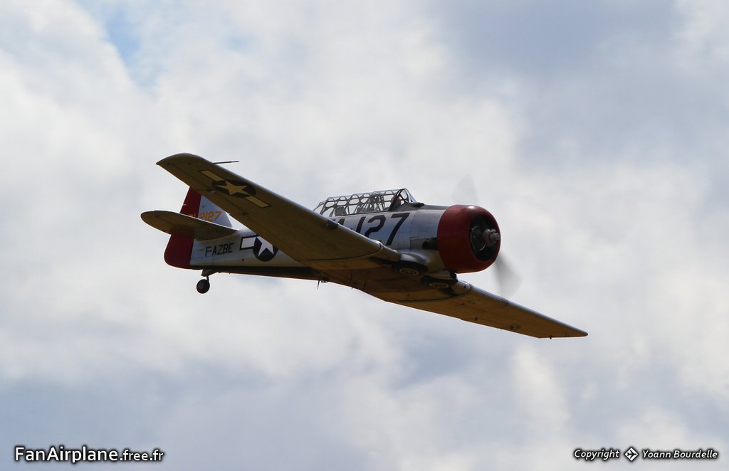 North American AT-6C Texan - F-AZBE