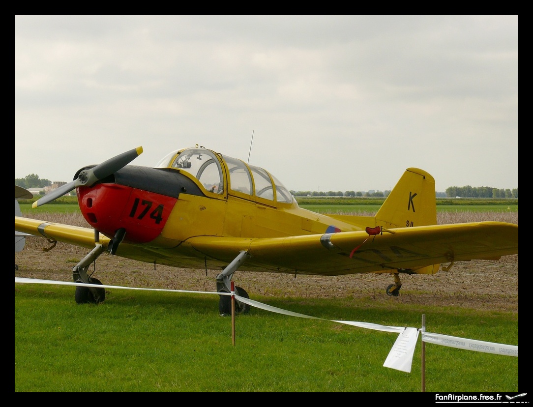 Fokker S11-1 Instructor - G-BEPV