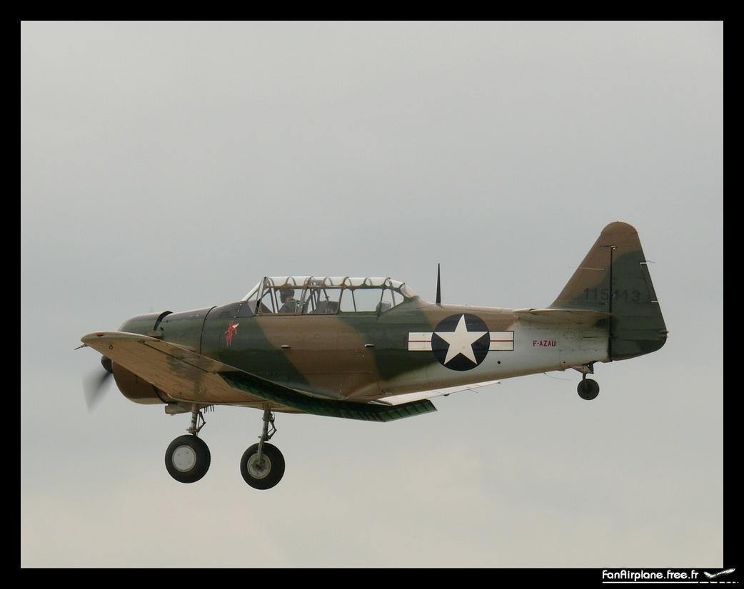 North American T-6G Texan - F-AZAU