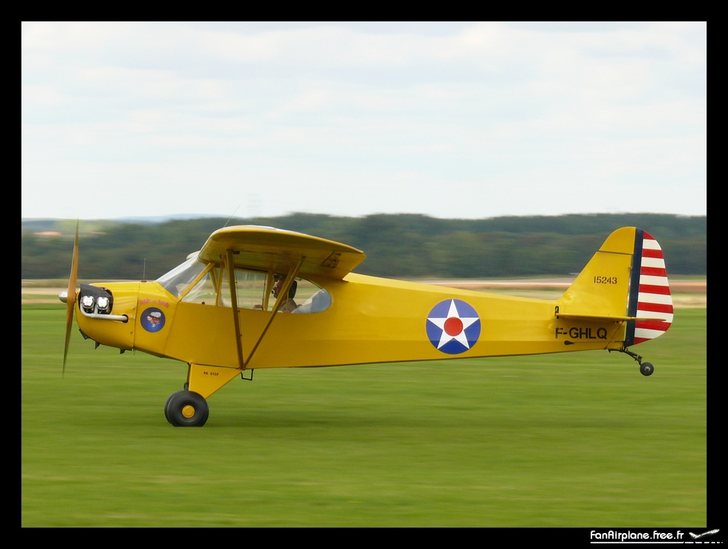 Piper J-3C-65 Cub - F-GHLQ