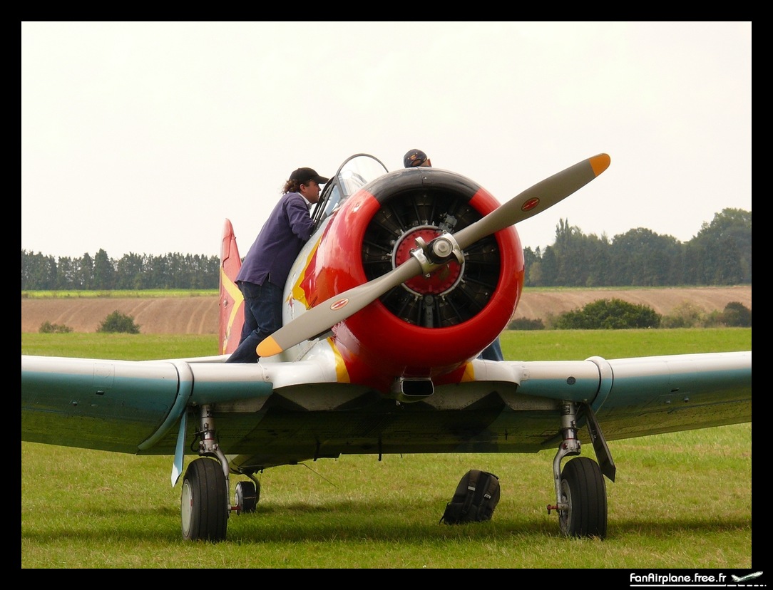 North American AT-6D Texan - F-AZSC