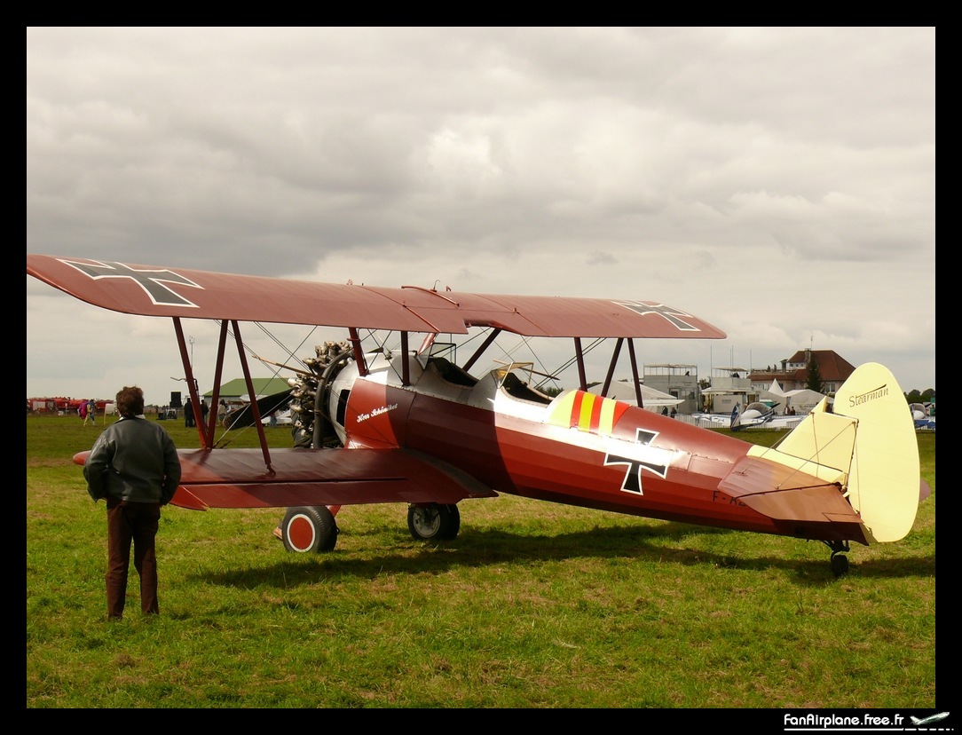 Boeing Stearman E75 - F-AZMZ