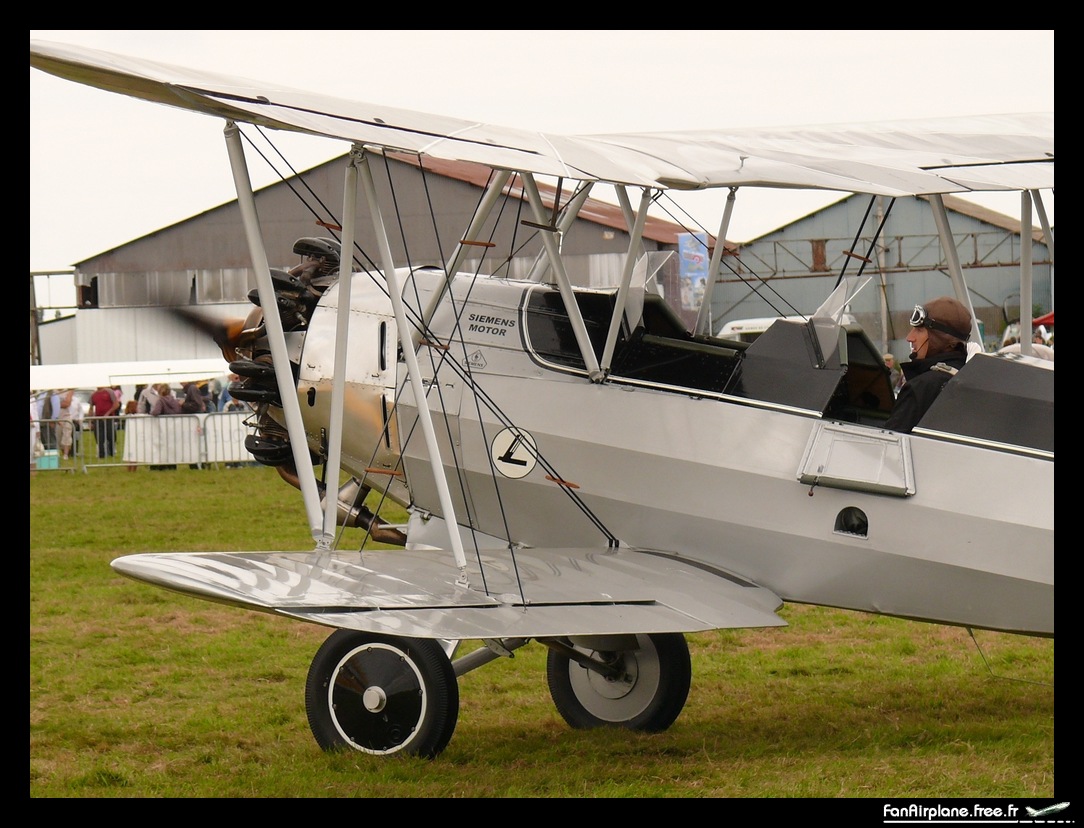 Focke-Wulf FW-44 Stieglitz - F-AZMJ