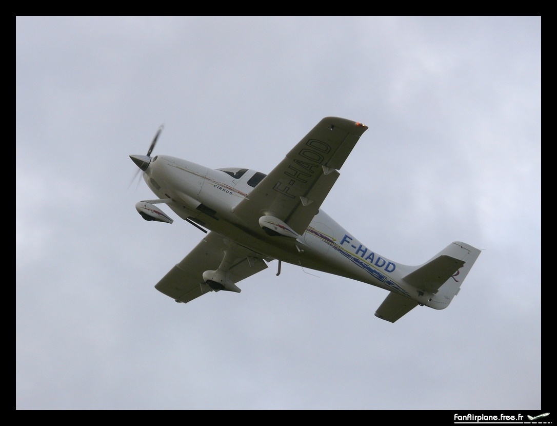 Cirrus SR20 - F-HADD