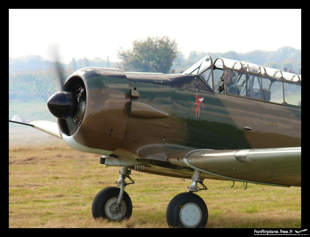 North American T-6G Texan - F-AZAU
