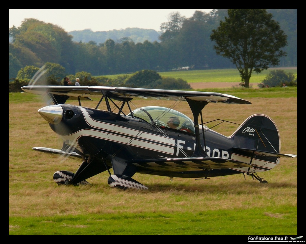 Pitts S-2B Special - F-HBOB