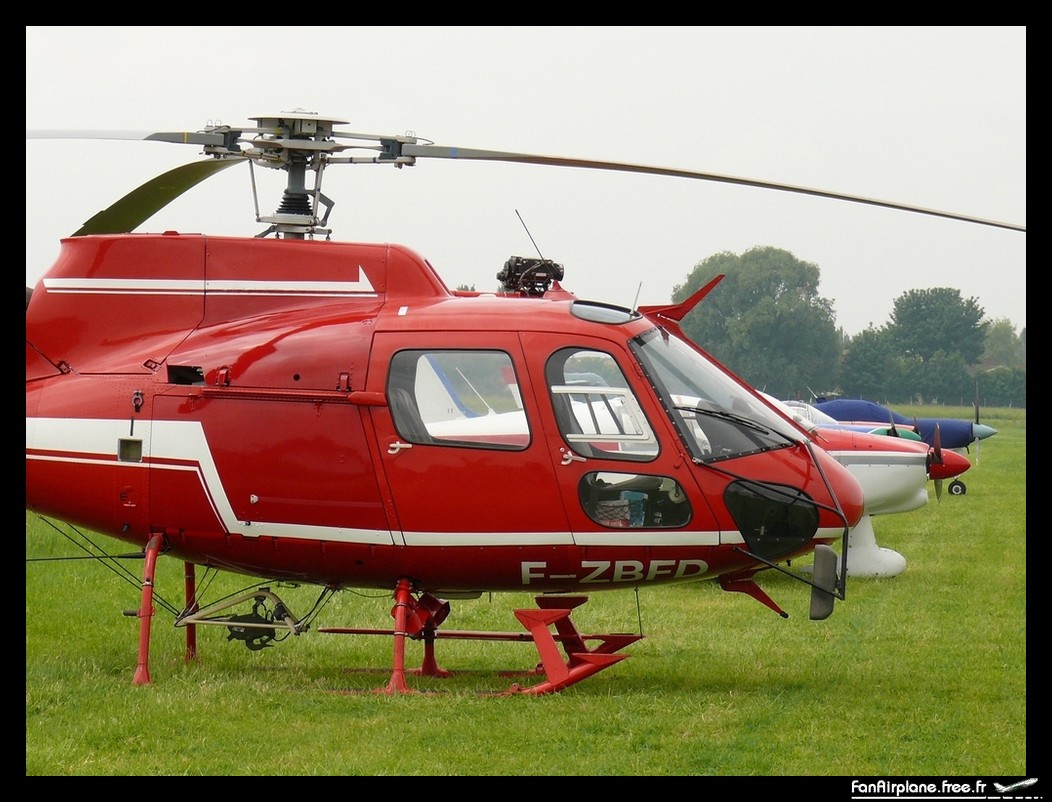 Aerospatiale AS-350B Ecureuil - F-ZBFD