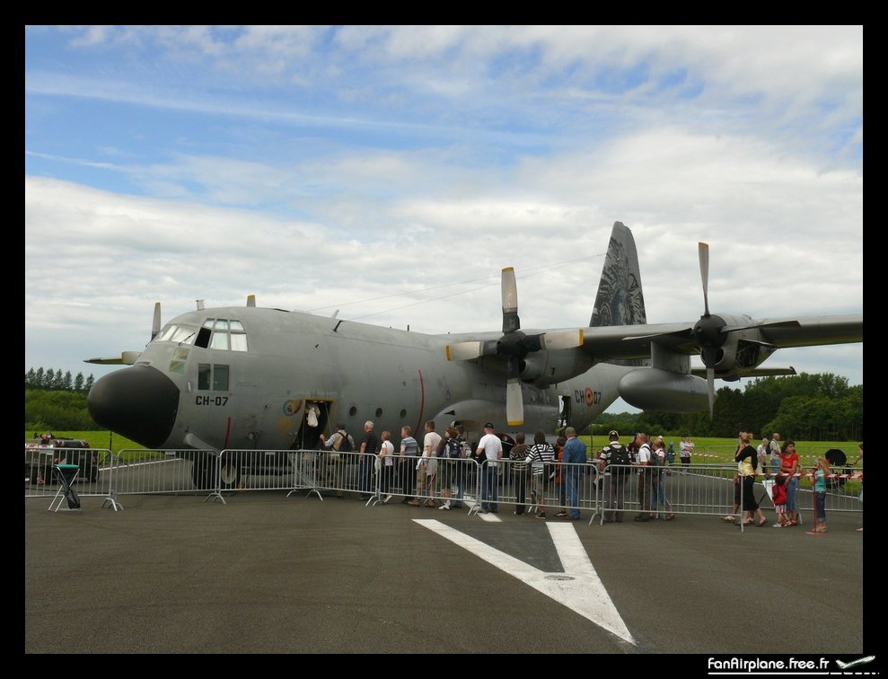 Lockheed C-130H Hercules (L-382) - CH-07