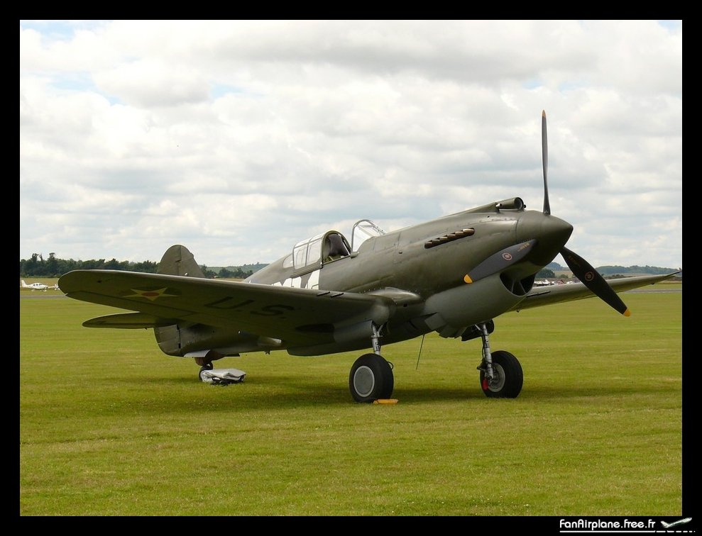 Curtiss P-40B Warhawk - G-CDWH