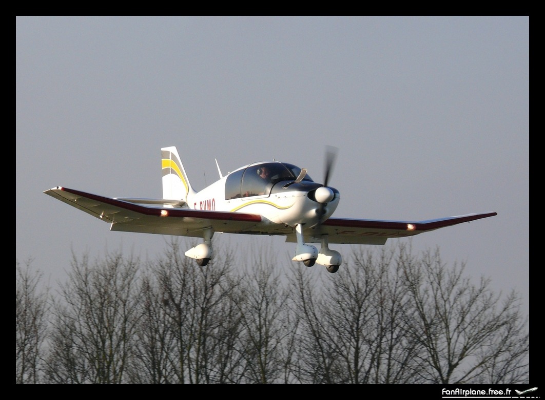 Robin DR400-120 - F-BVMQ