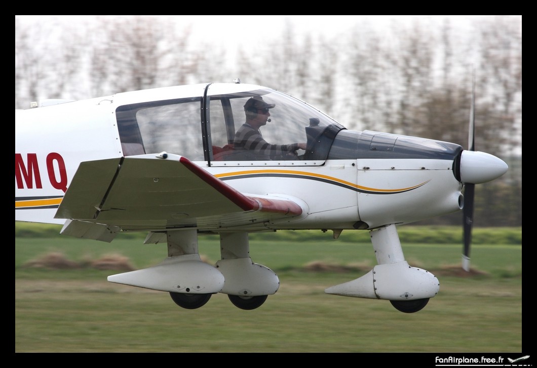 Robin DR400-120 - F-BVMQ