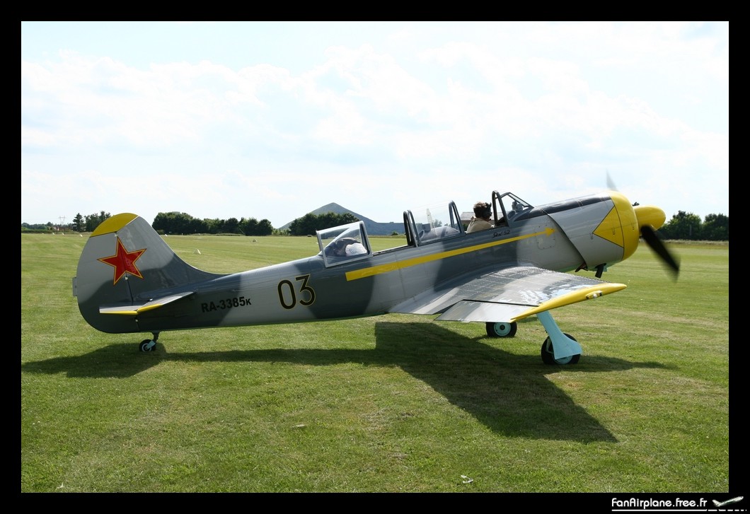 Yakovlev YAK-52 - RA-3385K