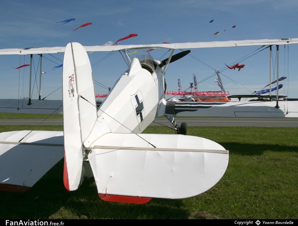 CASA (Bucker) C1-131 E Jungmann - F-AZGG