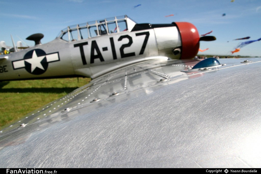 North American AT-6C Texan - F-AZBE