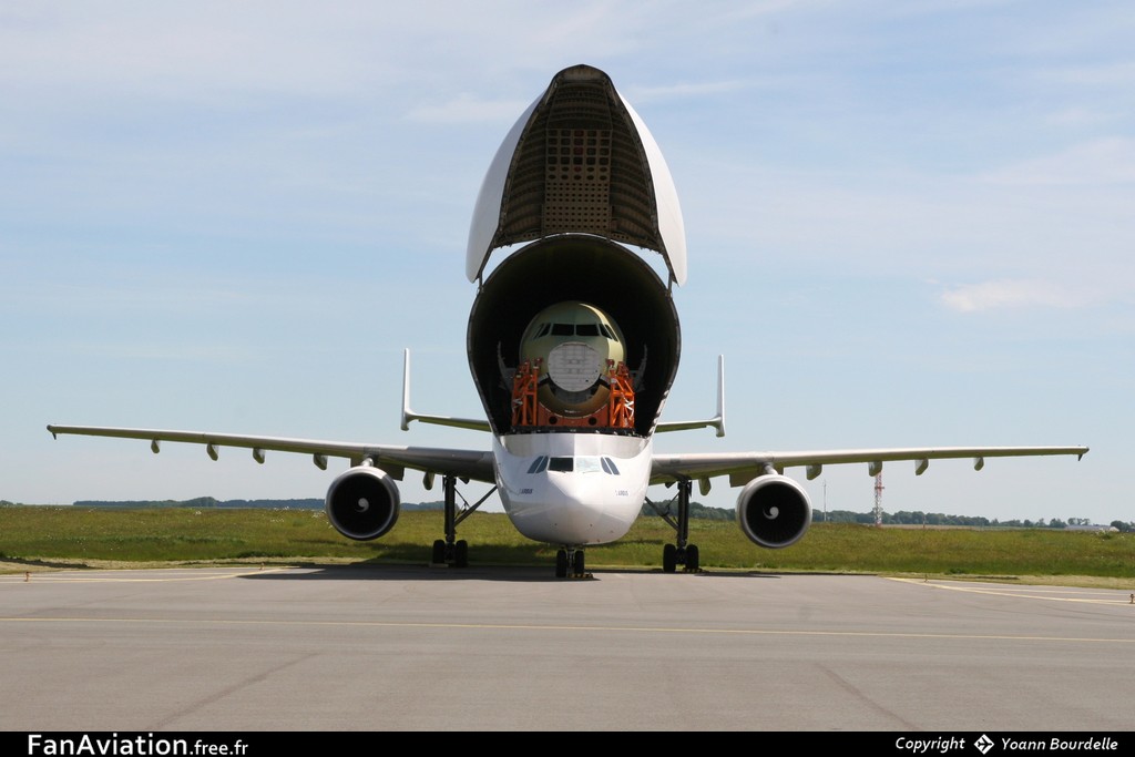 Airbus A300B4-608ST Beluga - F-GSTB
