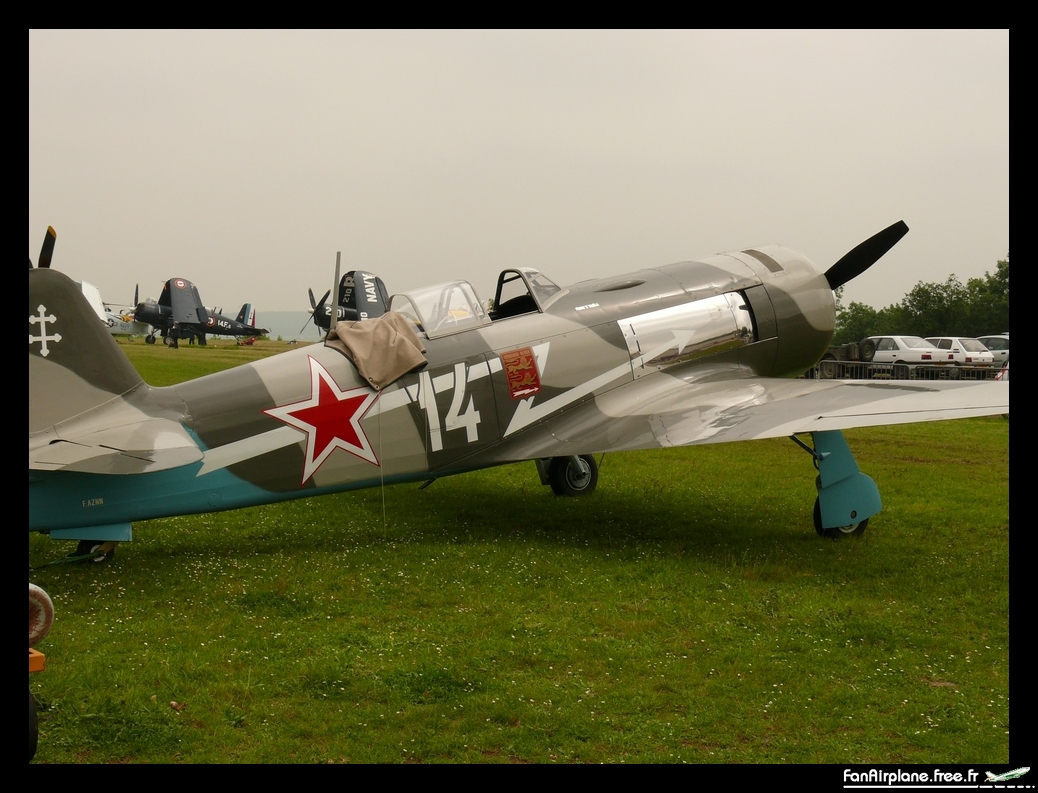 Yakovlev YAK-11 - F-AZNN