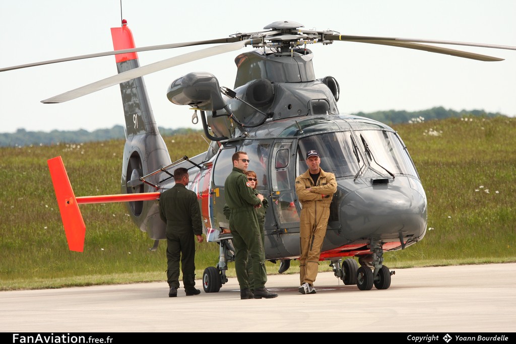Aerospatiale SA-365N Dauphin 2 - 91