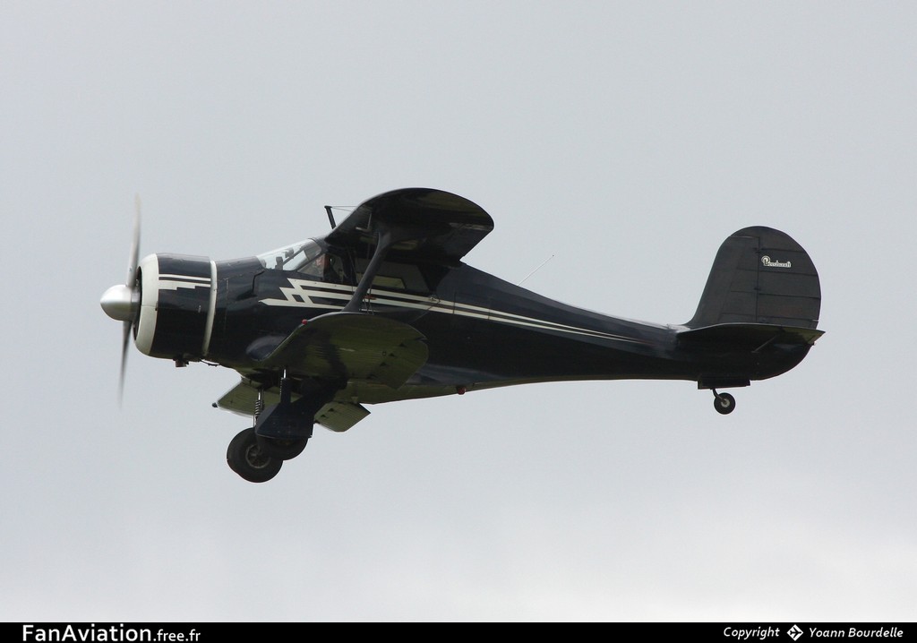 Beech D17S - F-AZJP