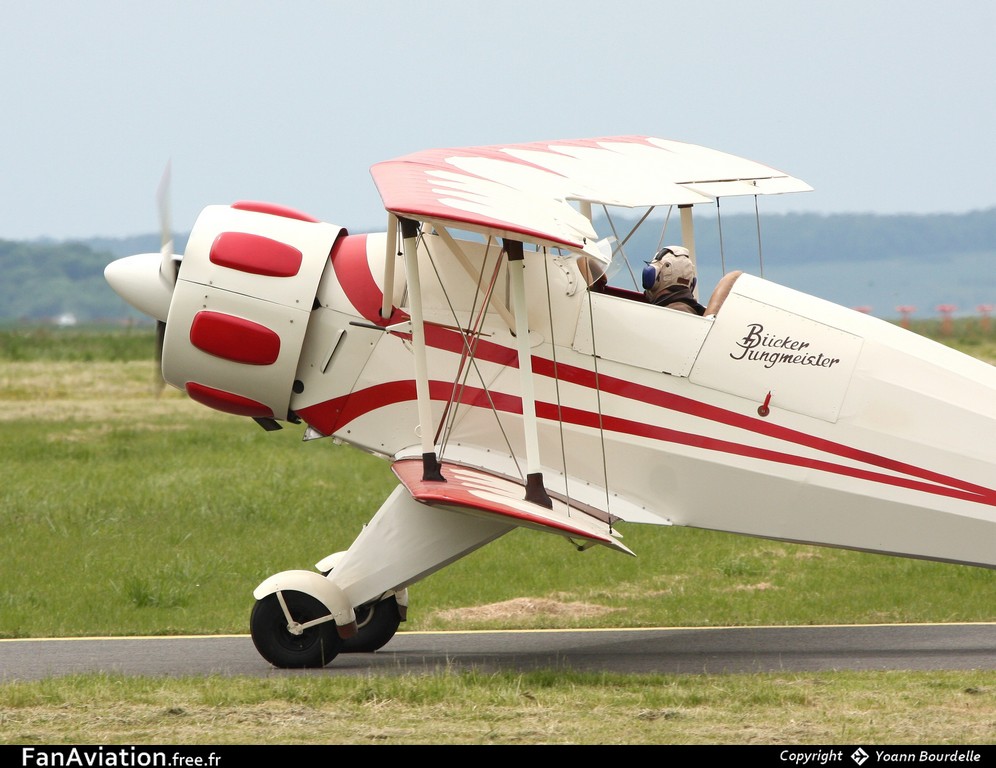 Bcker B-133 Jungmeister - F-AZHC