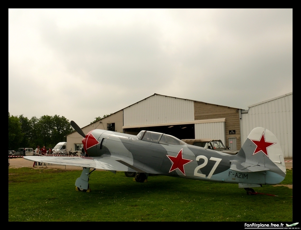 Yakovlev Yak-11 - F-AZIM