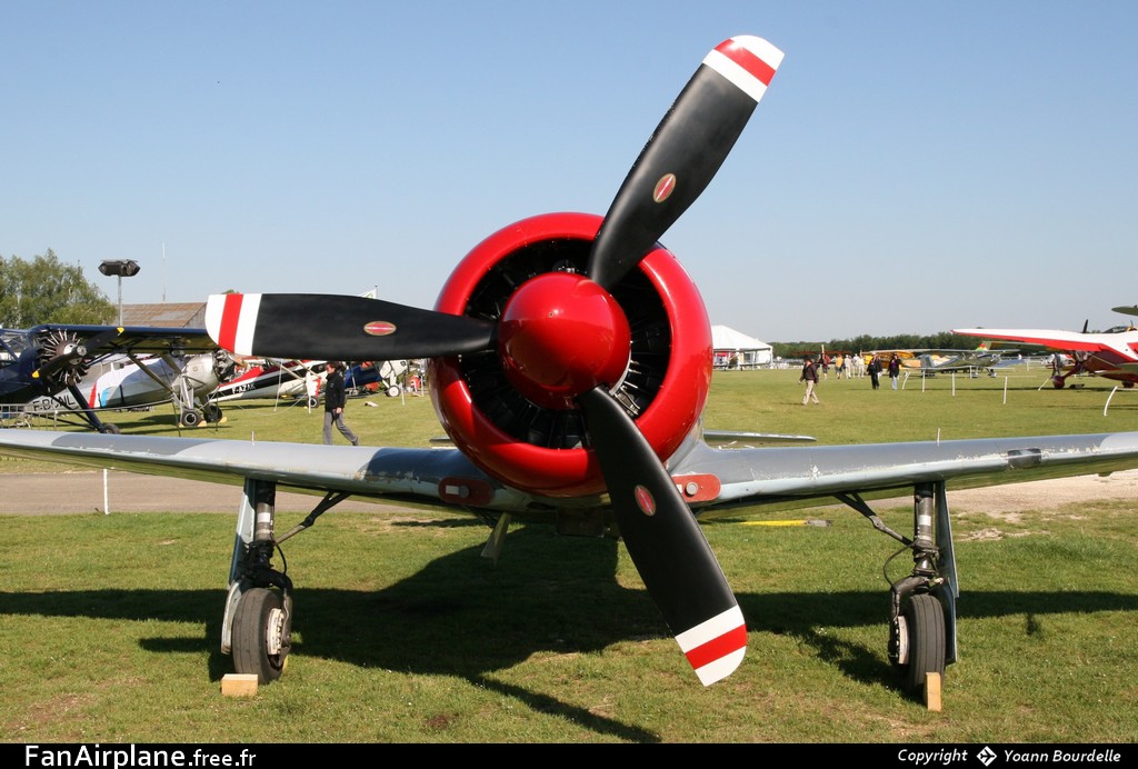 Yakovlev Yak-11 - F-AZIM
