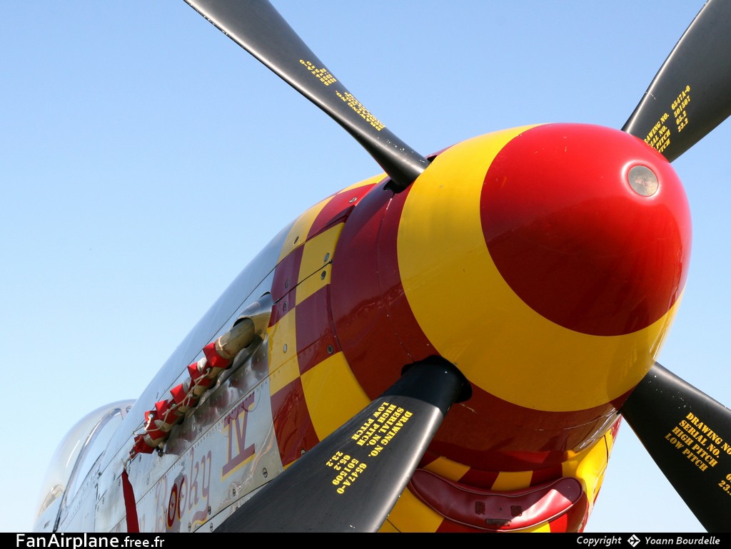 North American P-51D Mustang - F-AZSB